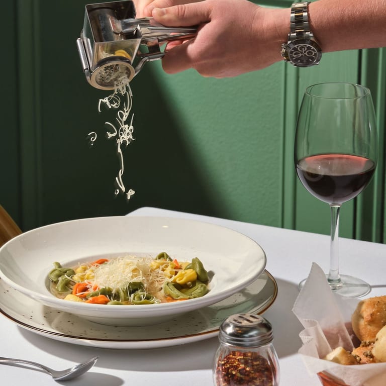 Dine & Unwind