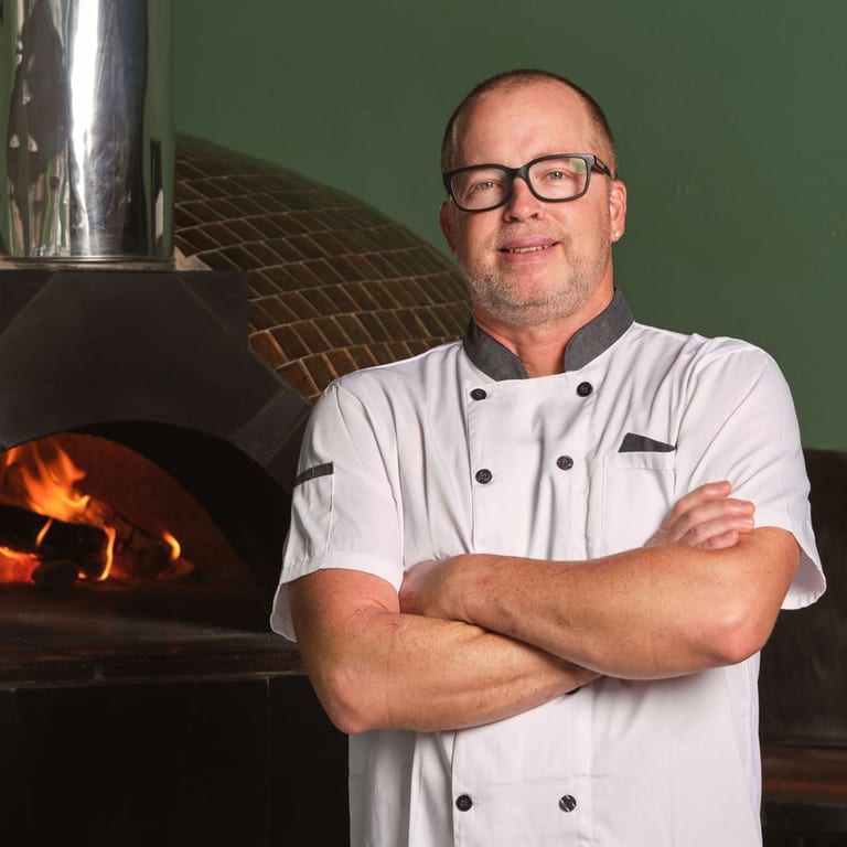 The Art of Pizza, Perfected Over Generations